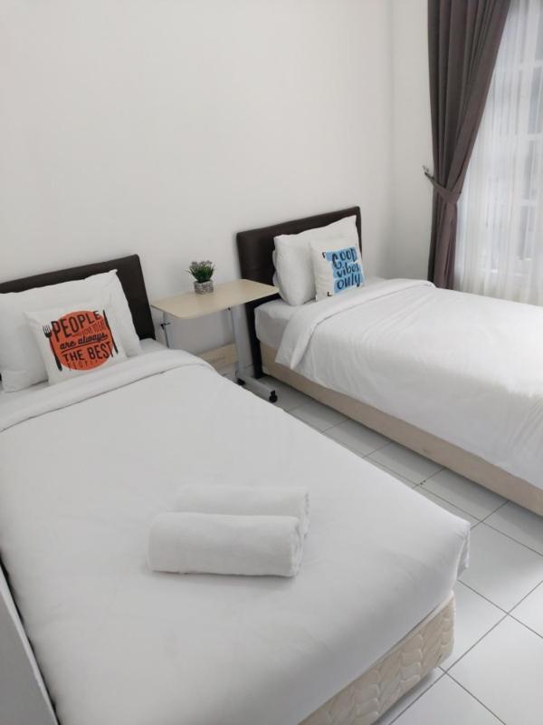 Maguwo Tamadara Guesthouse Jogja מראה חיצוני תמונה